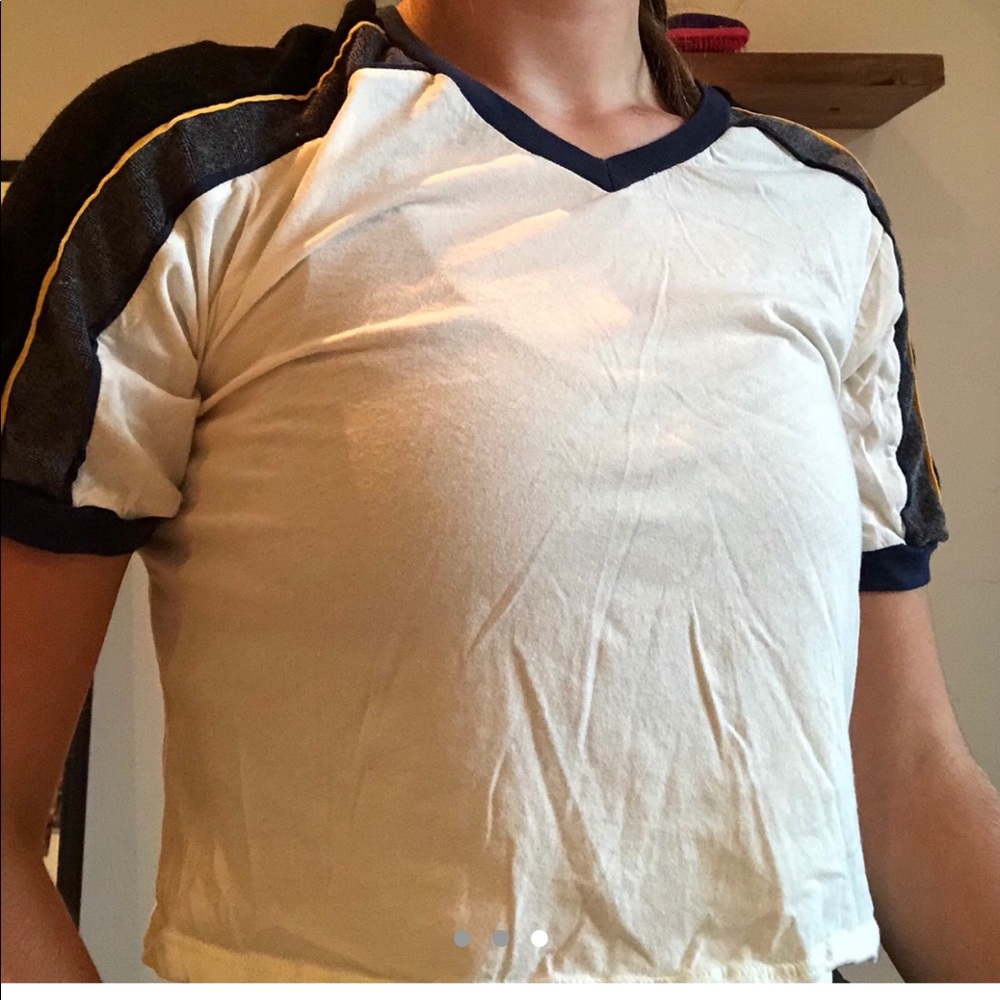 t-shirt - Picture 3 of 3